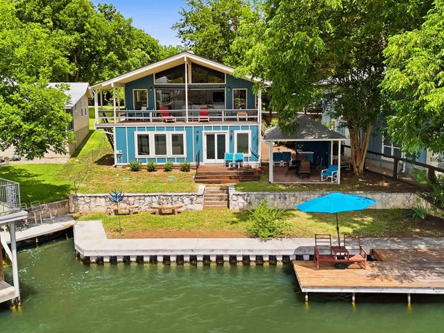 1308 Lakeside Dr.