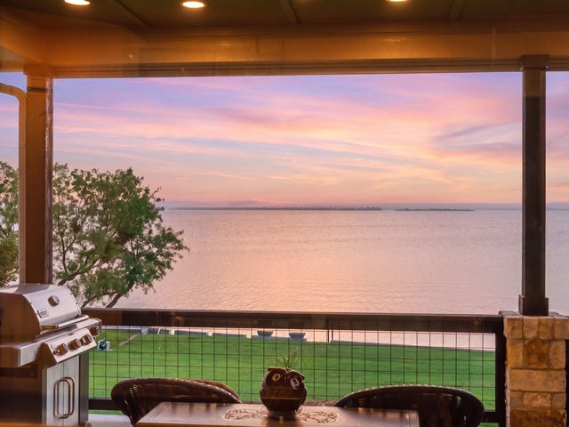207 Emeralds Dr