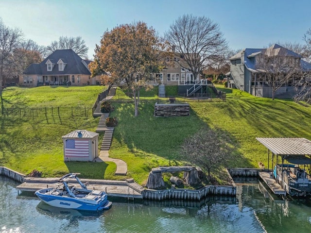 2229 Waterford Grace