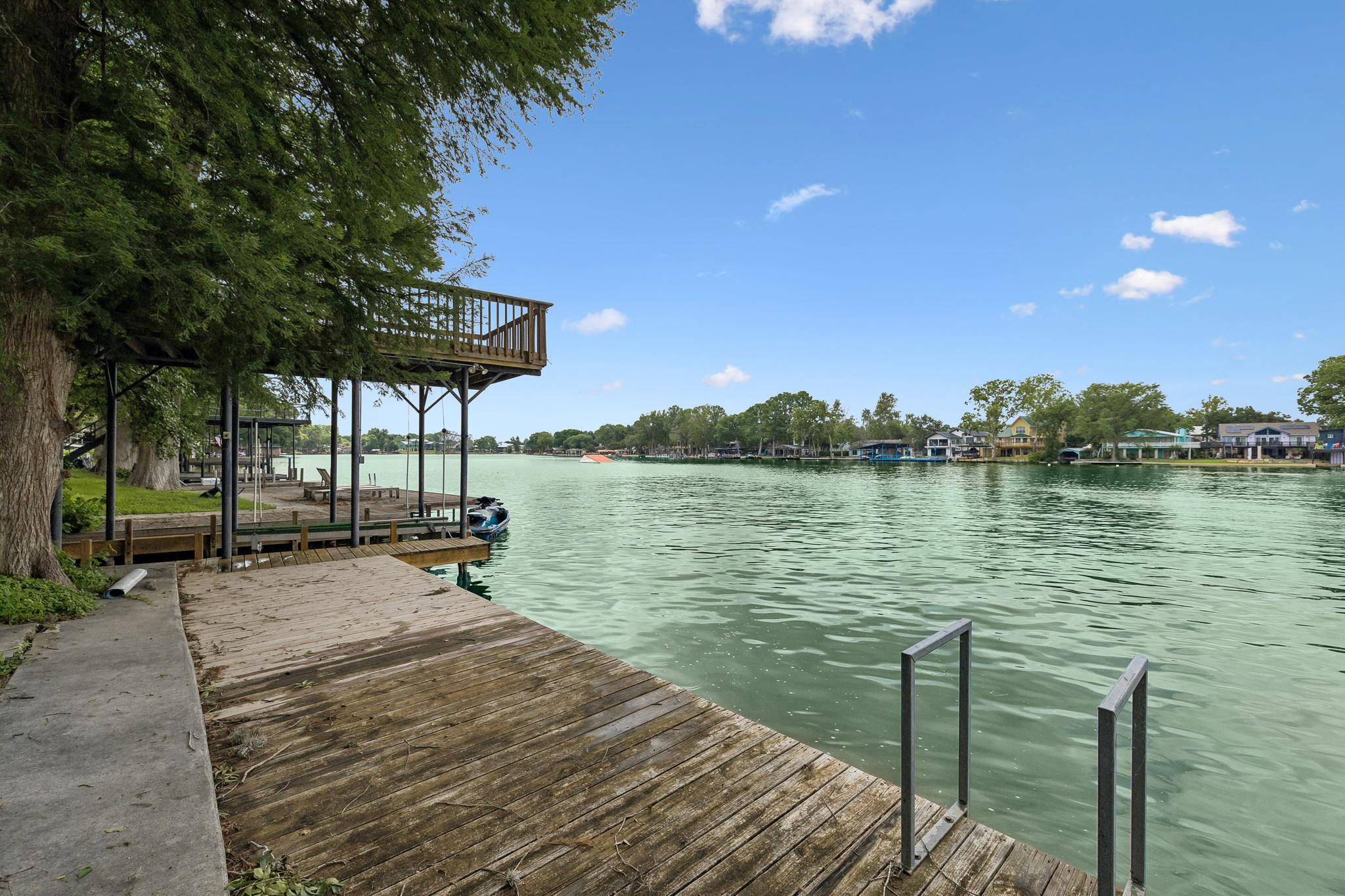 McQueeney Homes for Sale on Lake McQueeney in the Zipcode of 78123
