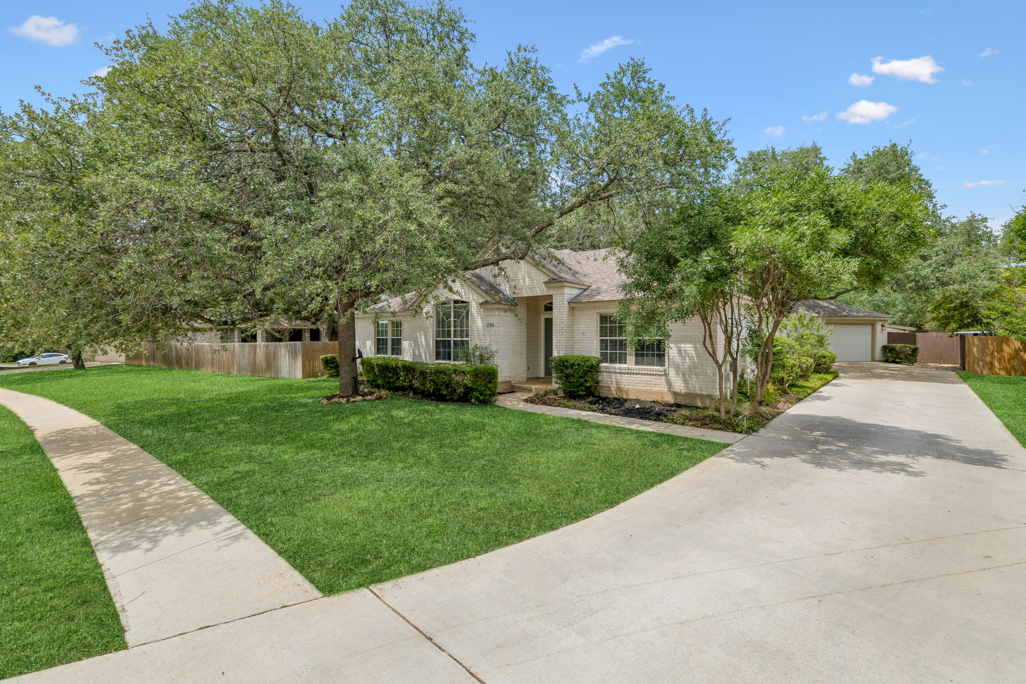 1784 Oak Forest