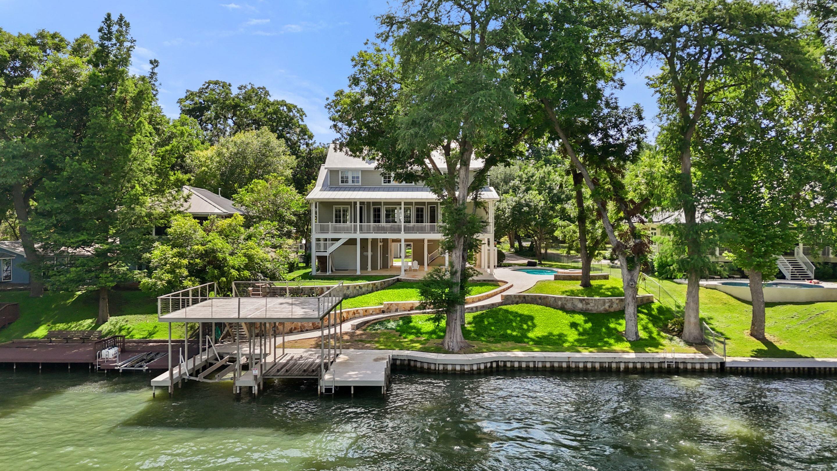 Lake McQueeney Real Estate - MLS # 0002419, Residential real estate for Sale in Terminal Loop, MLS Listings # 0002419