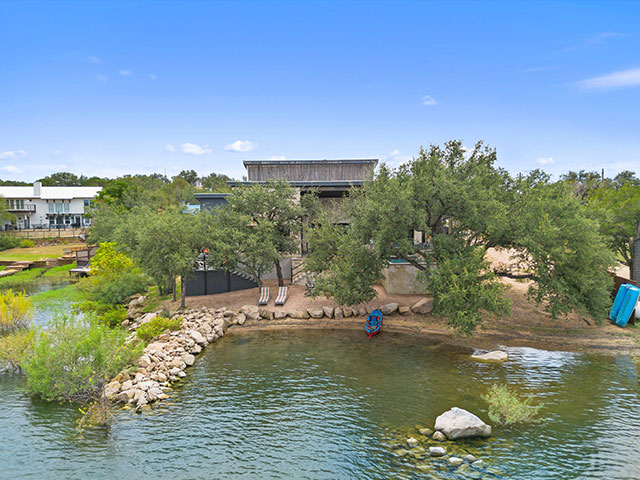 Understanding Waterfront Communities Pricing on the Highland Lakes