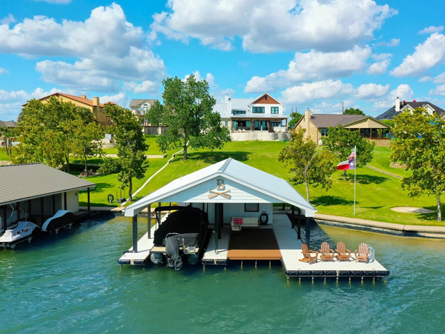 Can You Have a Boathouse on Every Texas Lake? What Buyers Need to Know